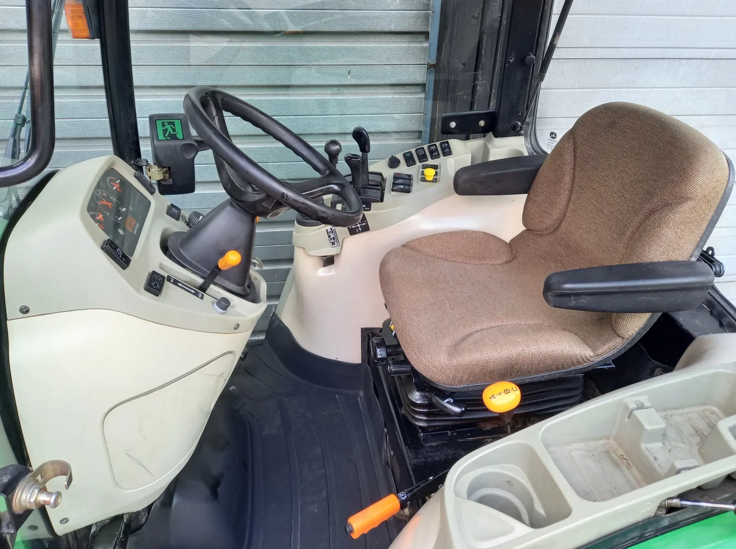 John Deere 4520 Compact Tractor - 45 PK, Hydrostatisch