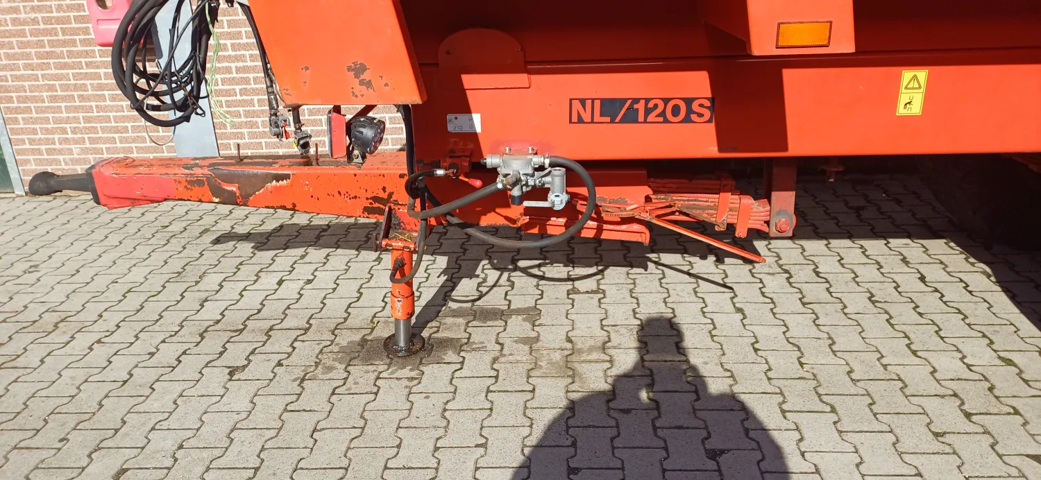 Vaia 120: Gebrauchte Landmaschine mit Hydro-Bremse