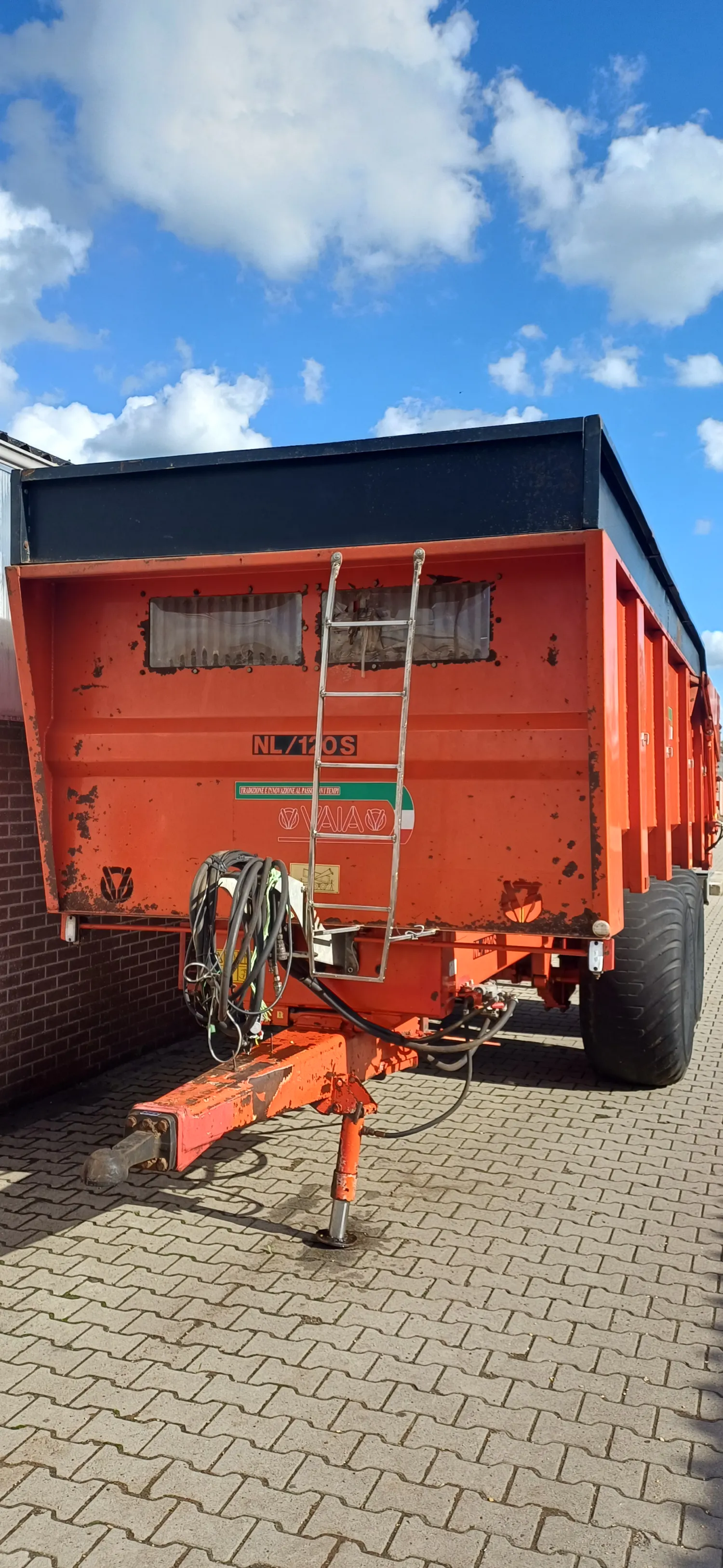 Vaia 120: Gebrauchte Landmaschine mit Hydro-Bremse