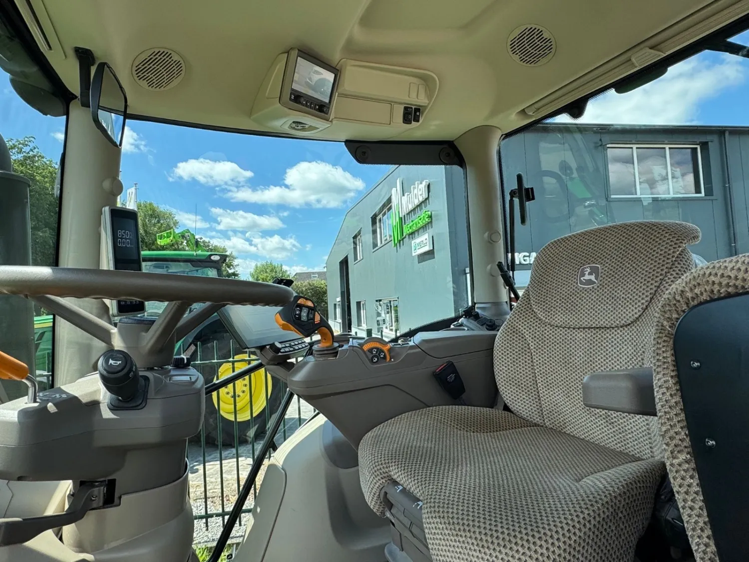 John Deere 6R 185 Traktor - 2024, Wenig Stunden
