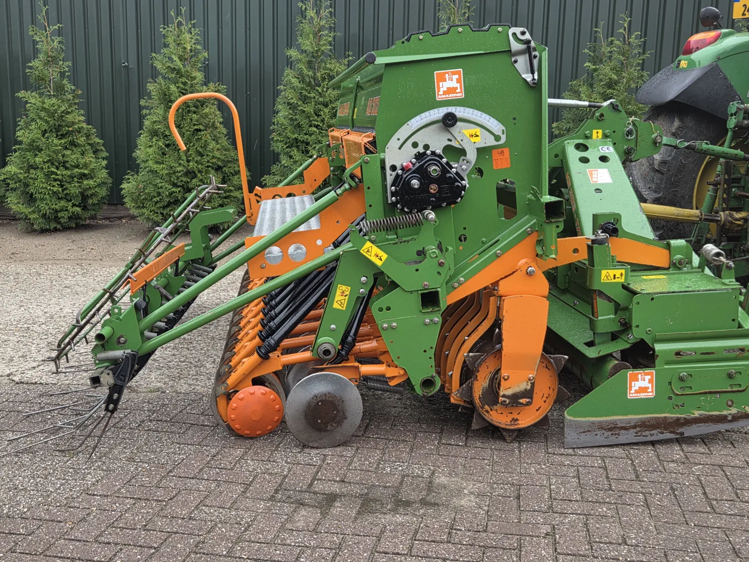 Amazone Sämaschine Kombination | Kreiselegge & Drill zu verkaufen