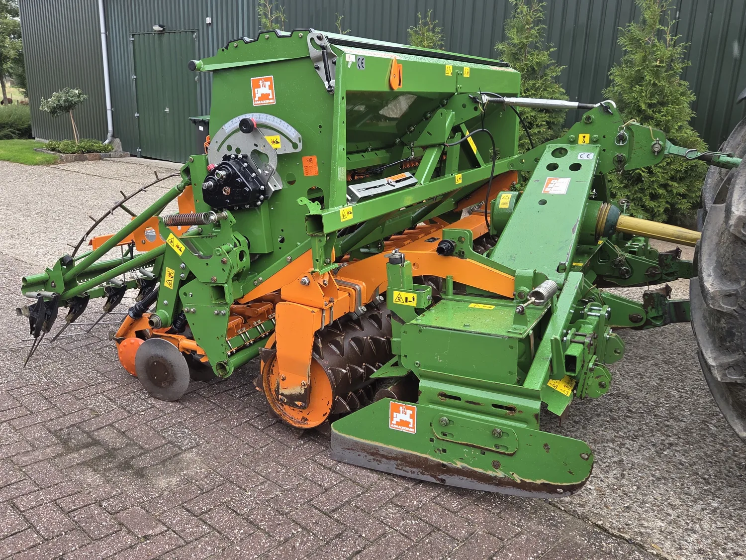 Amazone Sämaschine Kombination | Kreiselegge & Drill zu verkaufen