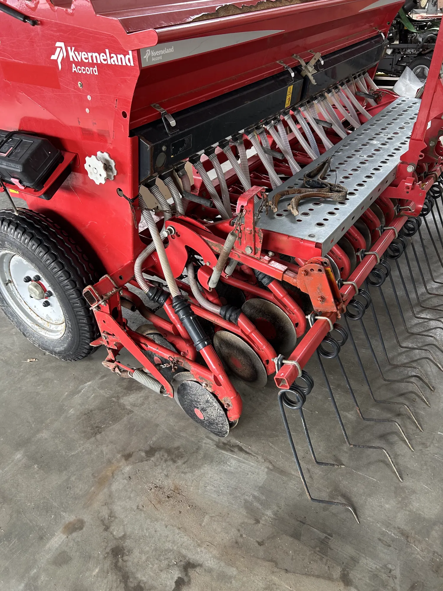 Kverneland M-Drill PRO Sämaschine - 25 Schare - Bj. 2013