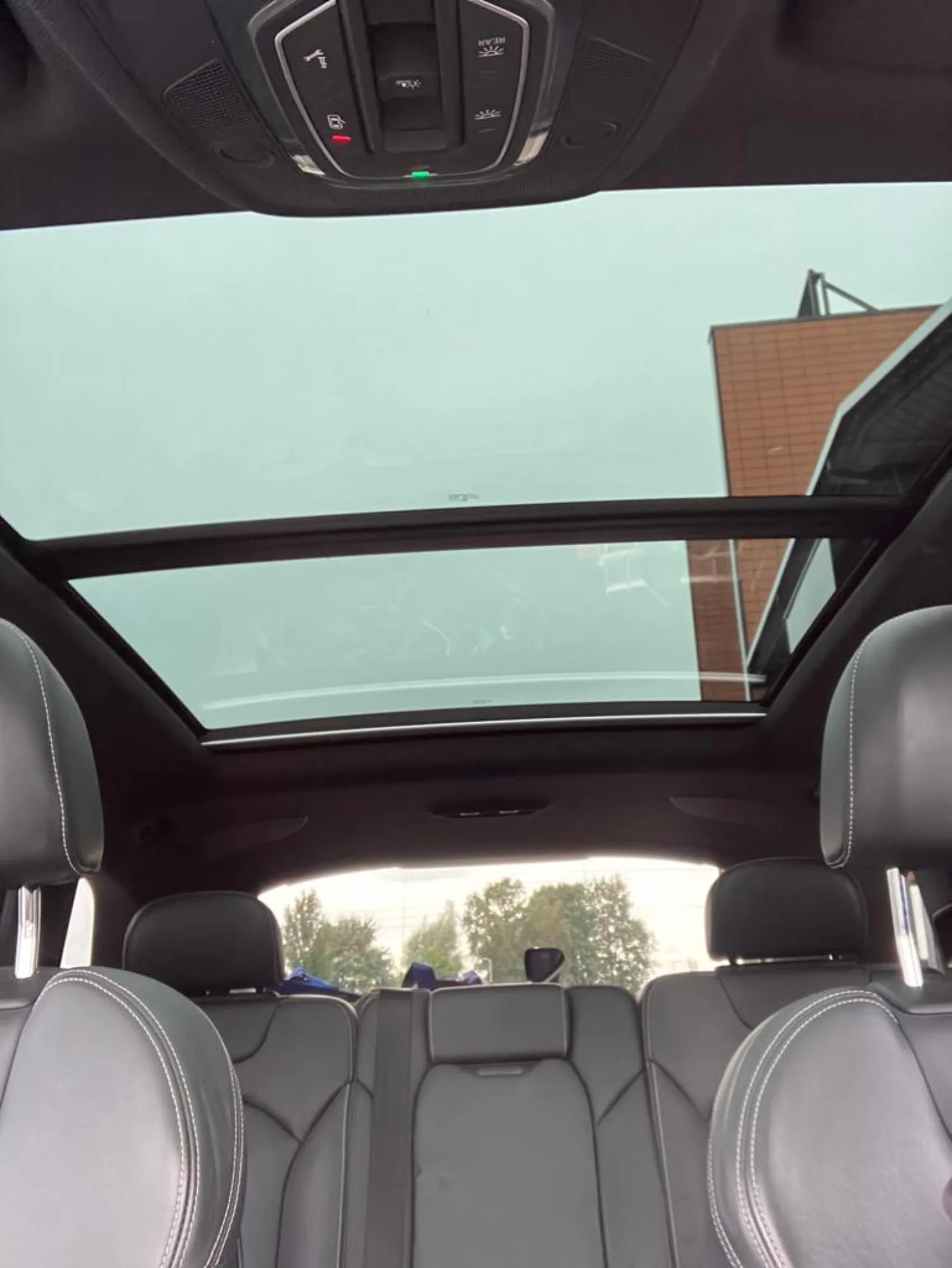 Audi Q7 e-tron 374PK BTW Auto | APK Gekeurd