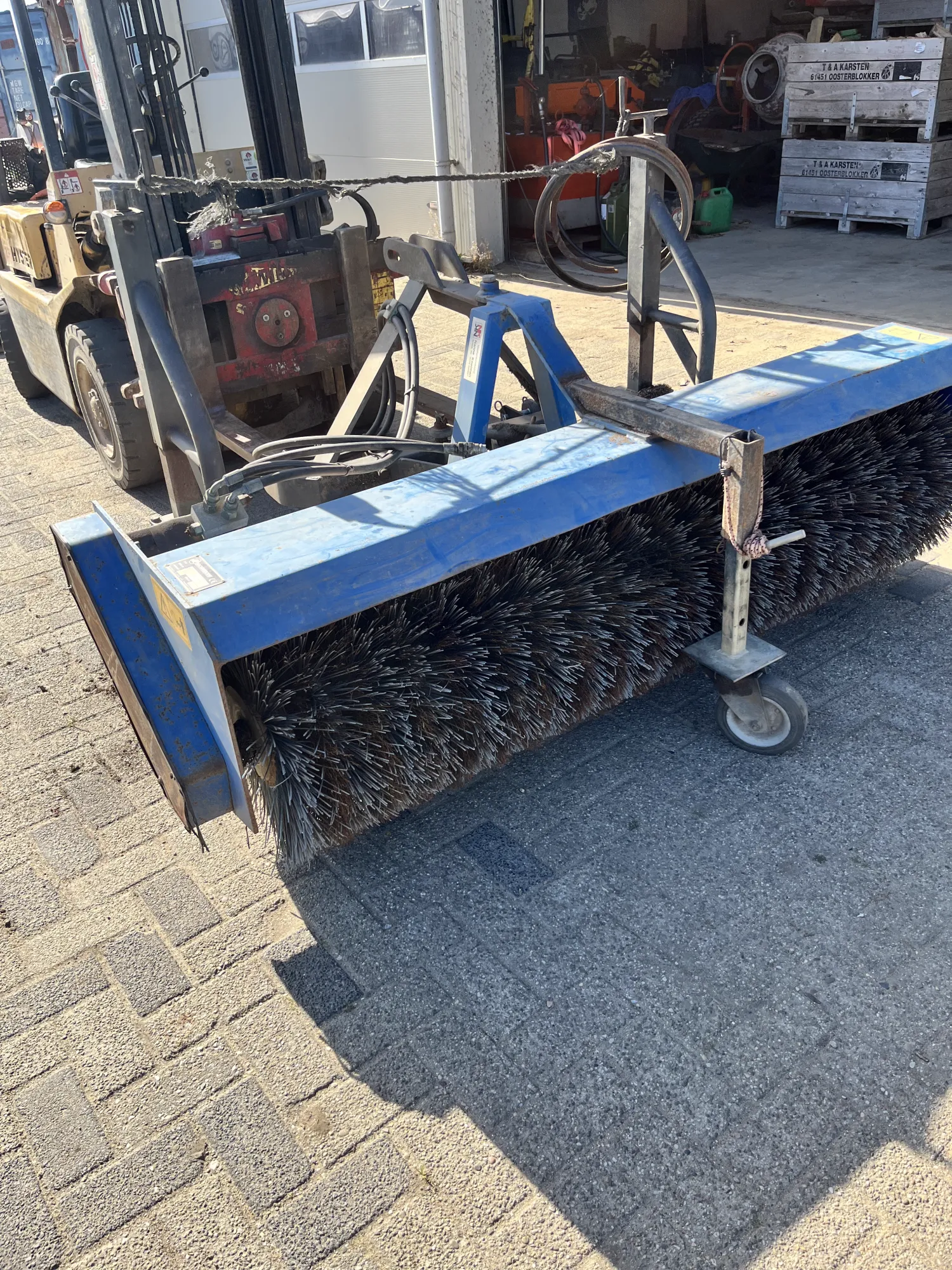 Nieuwe 2 meter brede aanveegborstel - Kunststof & Staal