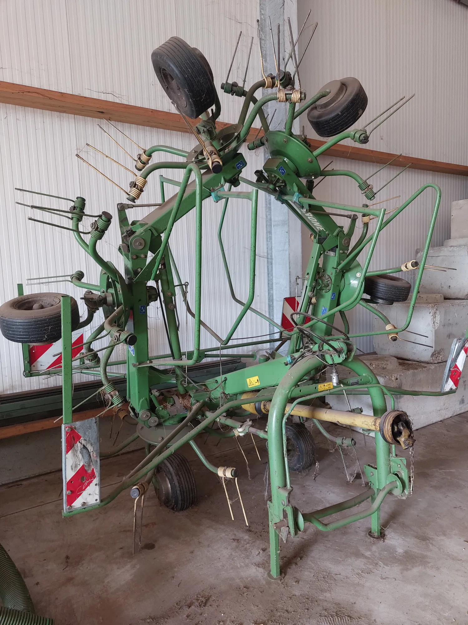 Krone 6 Element Schudder: Goed Onderhouden