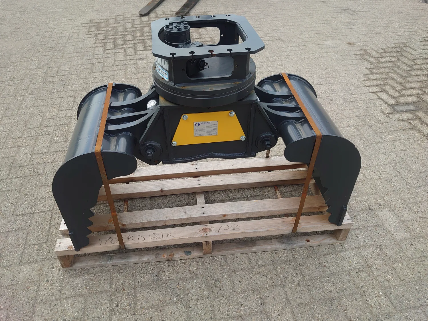 Nieuwe Mustang GRP250CH sorteergrijper - 2024
