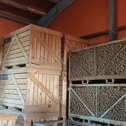 Kartoffelkasser 1,5 tons ønskes (150-200 stk)