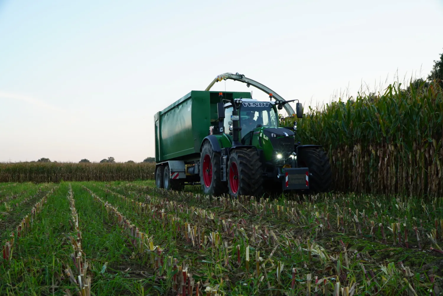 Fendt Traktor & Container Vermietung bei Wildeshausen