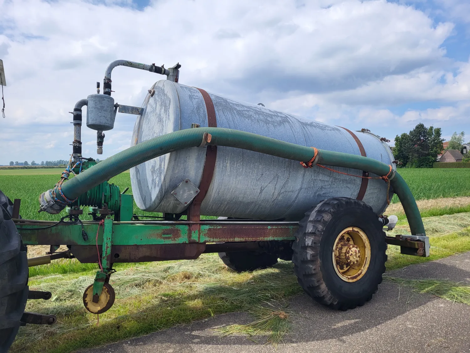 Zelfrijdende giertank 5000 liter - Goedwerkend