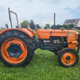 https://cdn.farmtrade.nl/media/167477/conversions/07R8eF-thumbnail.webp