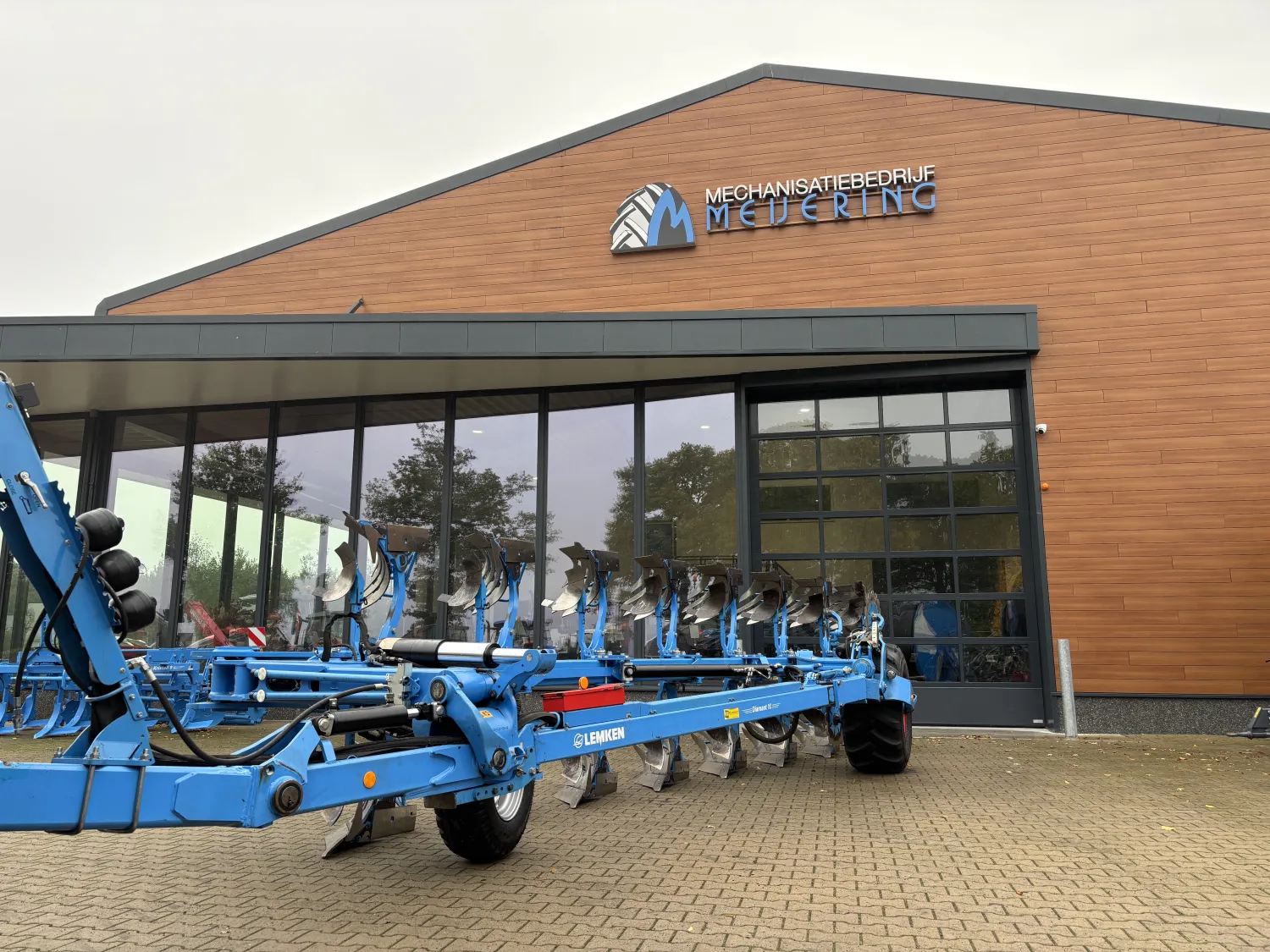 Lemken Diamant 16 V 7+1 Ploeg met Vorenpakker - Bouwjaar 2019