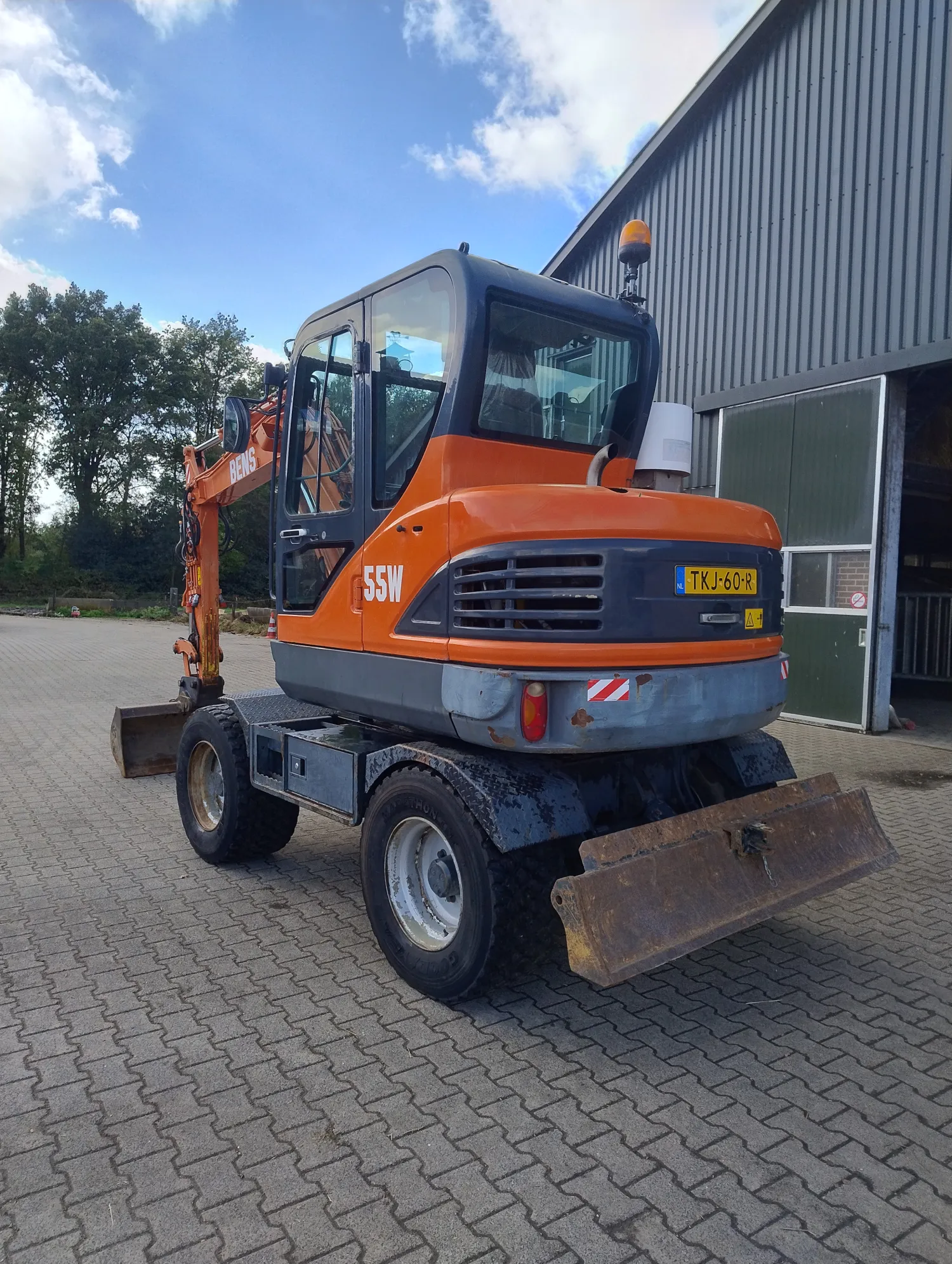 Doosan 55w Mobielekraan 2011 - Topstaat!