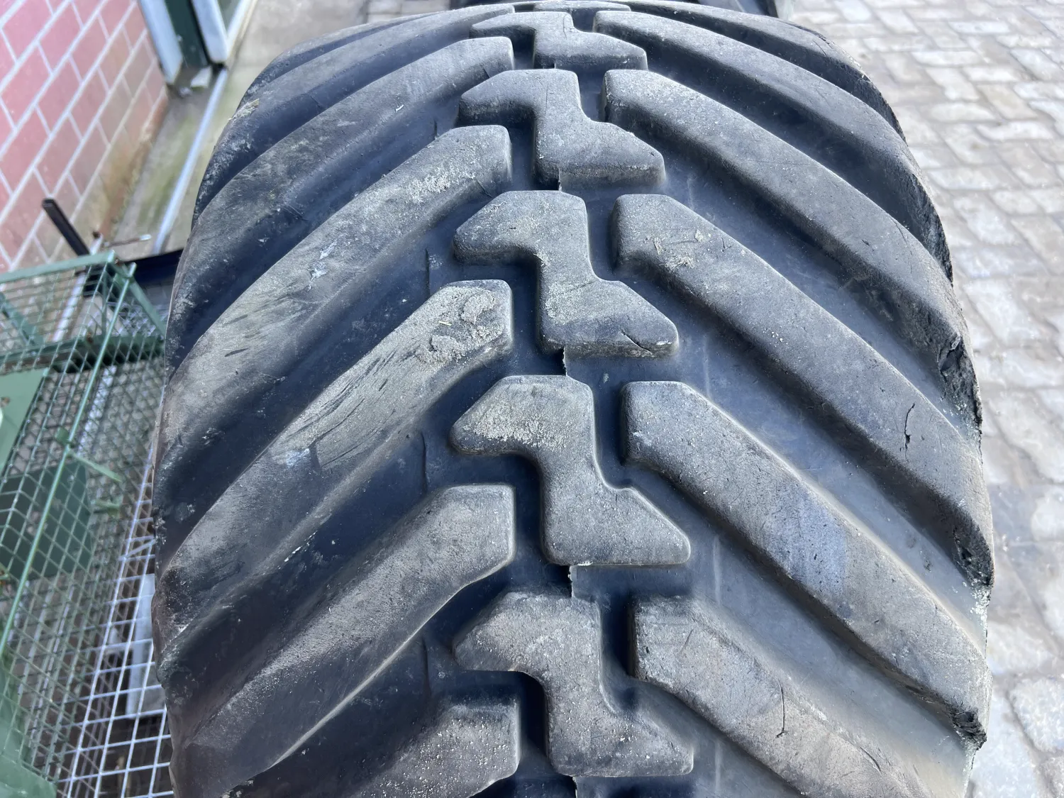 Shovelbanden met velg 500/40R17.5 - Nieuwstaat