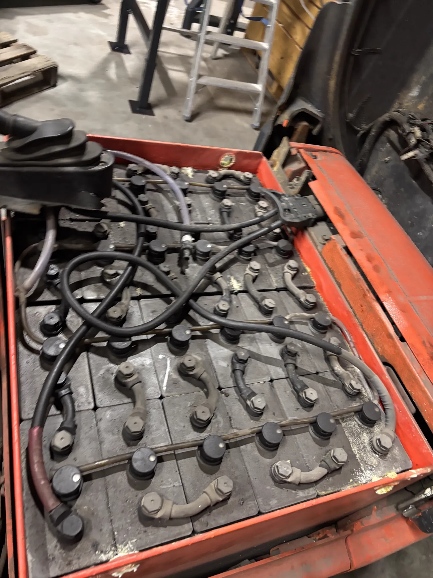 Linde E20 Heftruck | Nieuwe banden & Triplex mast