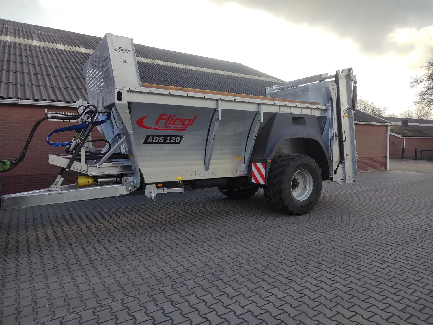 Fliegl Schuif Strooier: Betrouwbare mestverspreider