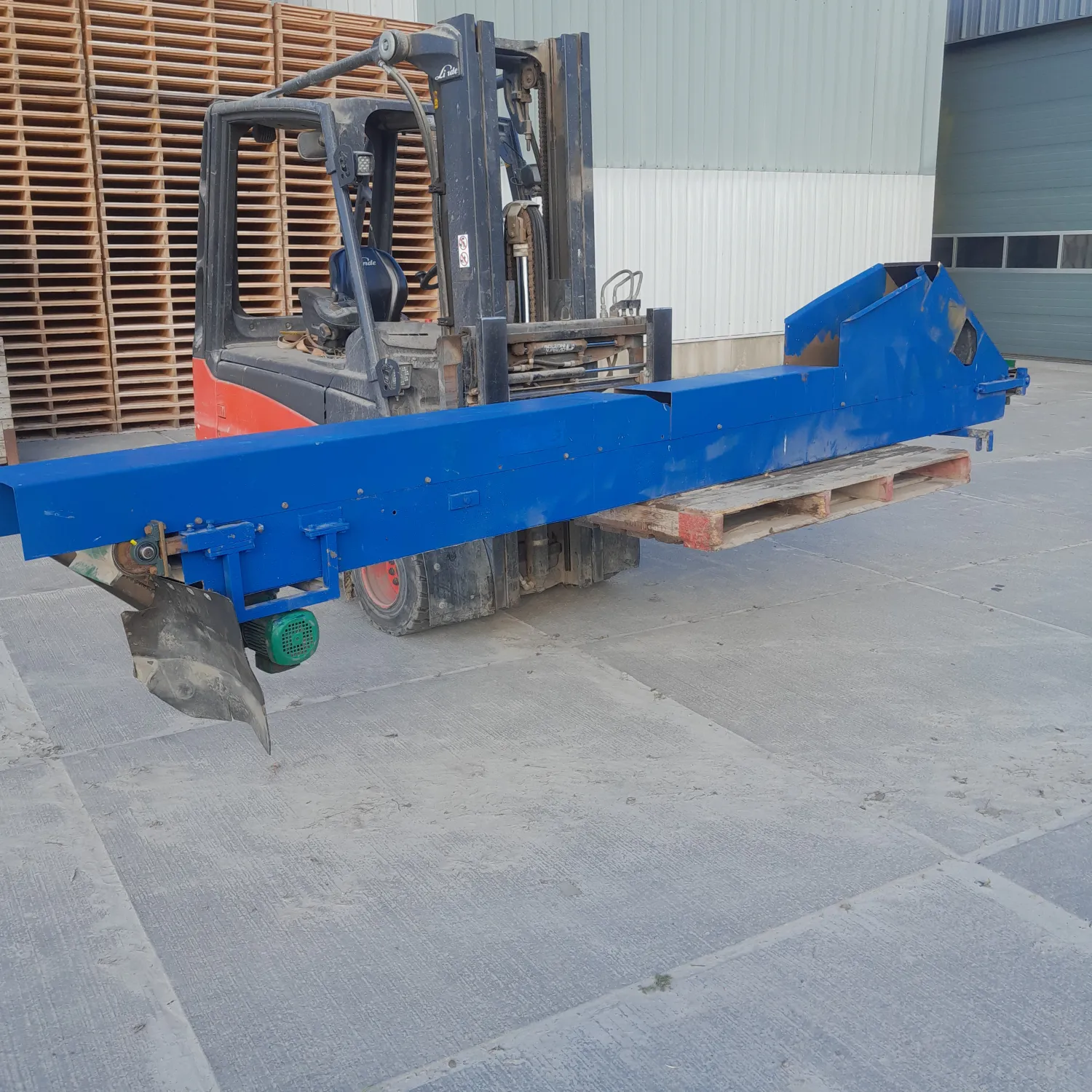 Opvoer Elevator - 440x25 - Goede staat
