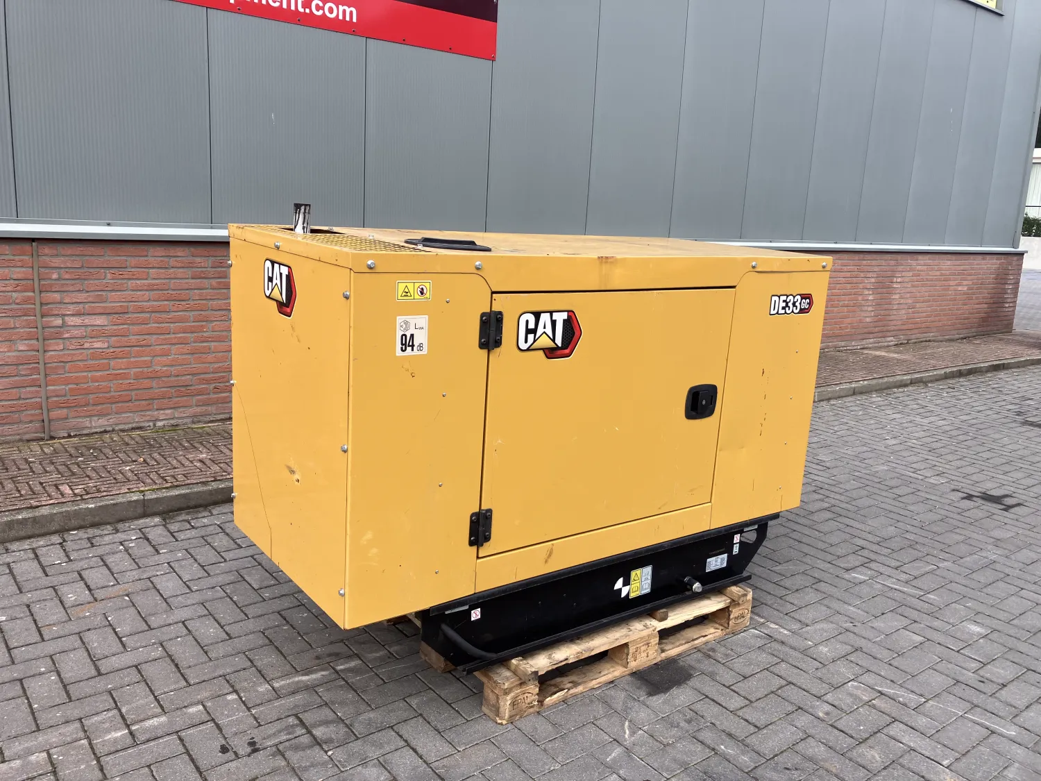 Caterpillar 33 kVA Generator te Koop - Weinig Gebruikt - 2022