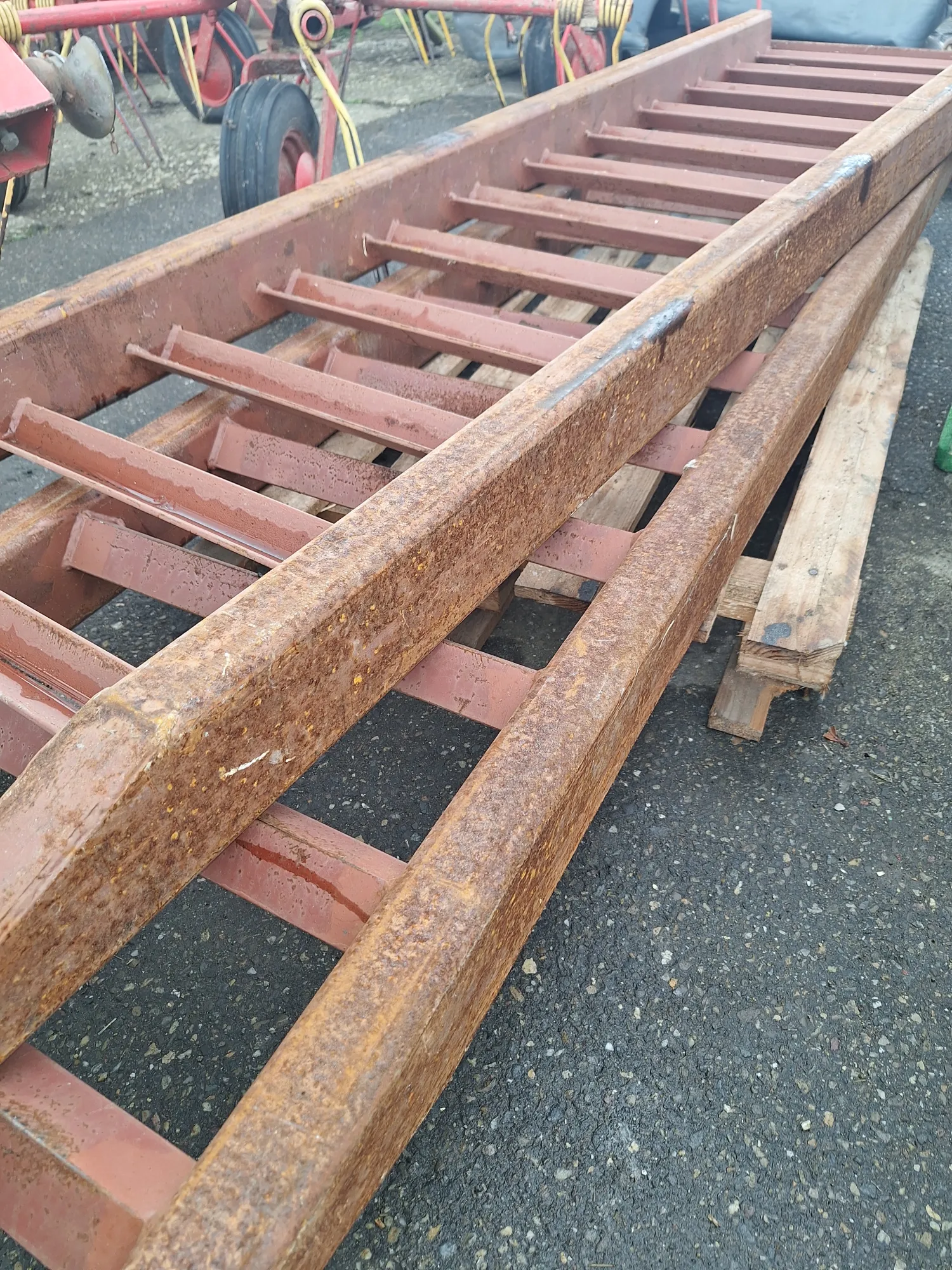 Zware oprijbeunen - 250 cm lang, 60 cm breed