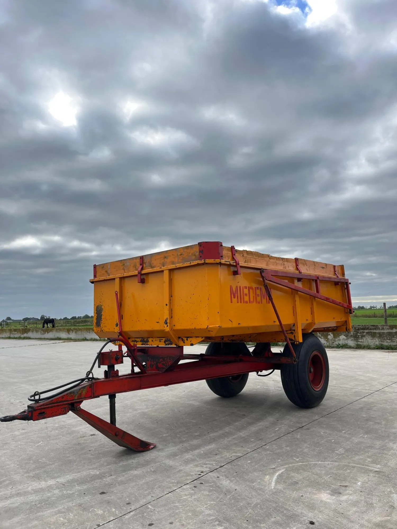 Miedema HS 55 Kipper te Koop | Landbouwkipper met Kenteken