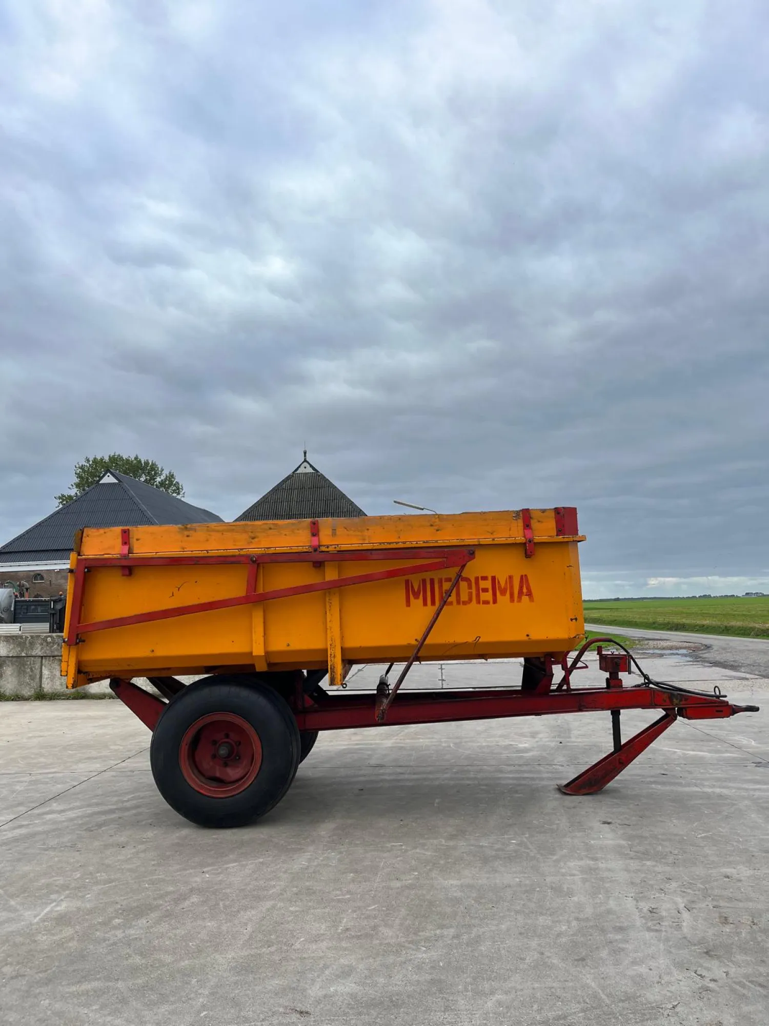 Miedema HS 55 Kipper te Koop | Landbouwkipper met Kenteken