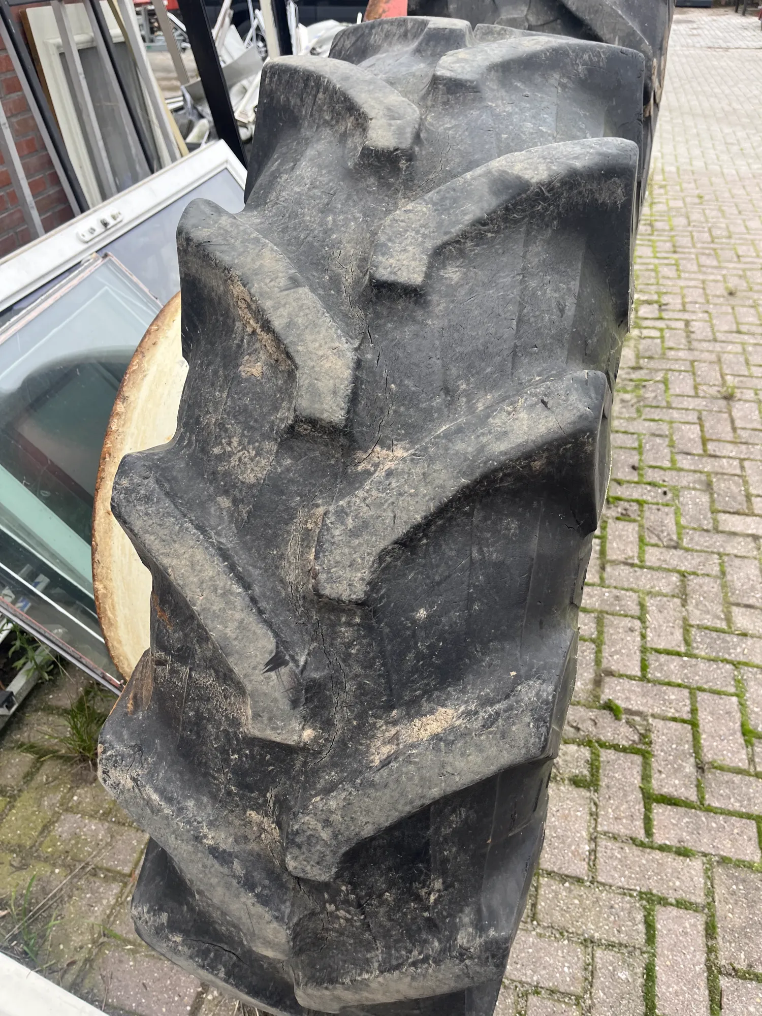 Dubbellucht banden set 20.8 38 & 16.9 28 te koop