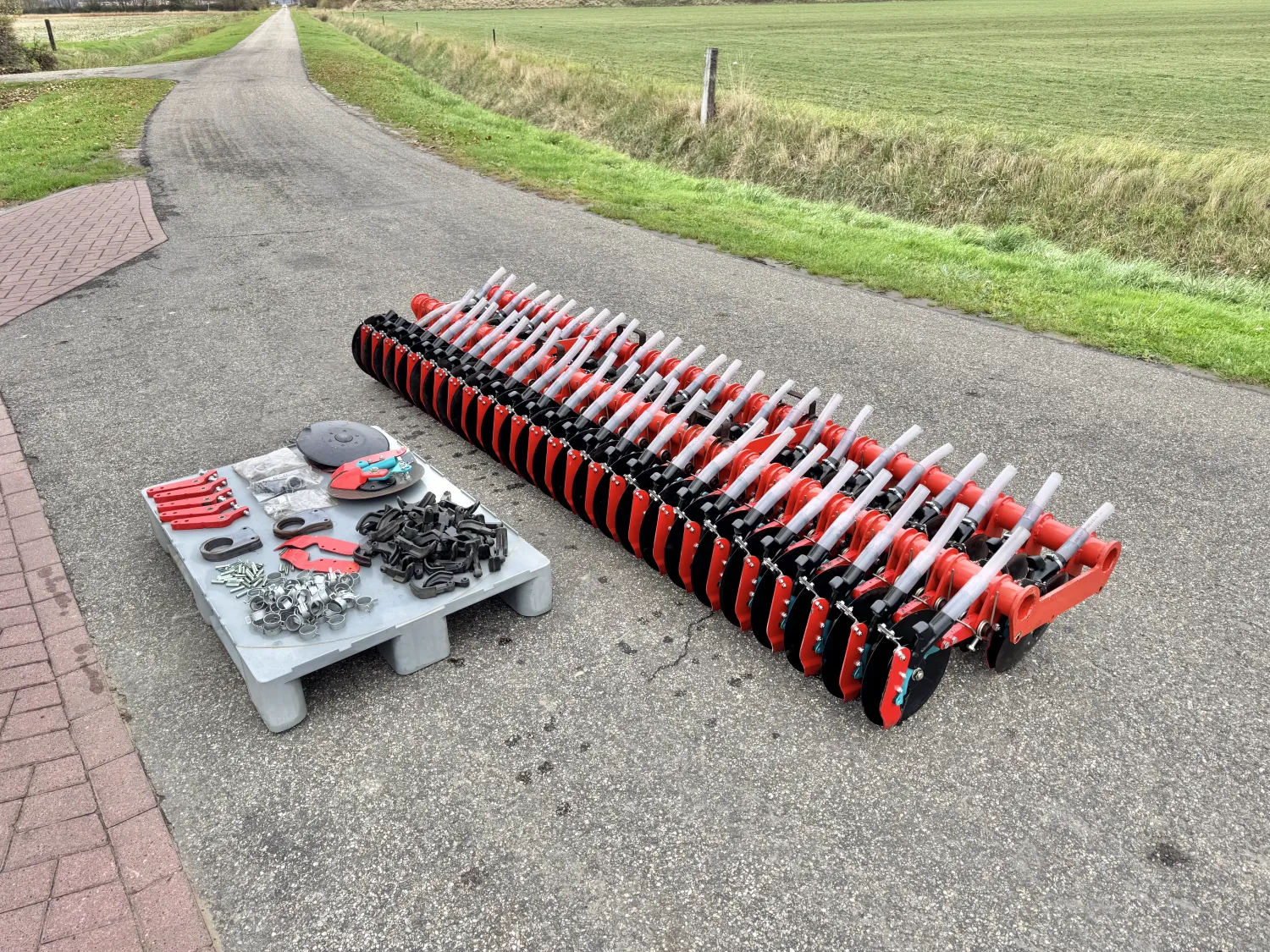 Dubbele zaaibalk met schijfkouters - Nieuwstaat