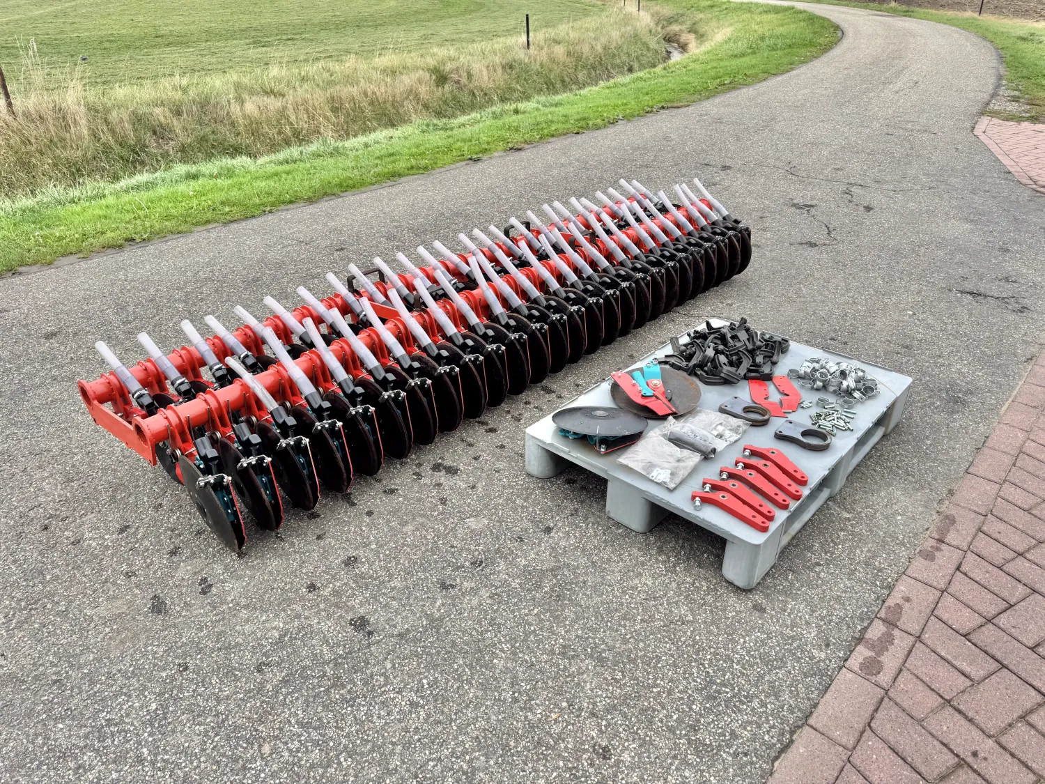 Dubbele zaaibalk met schijfkouters - Nieuwstaat