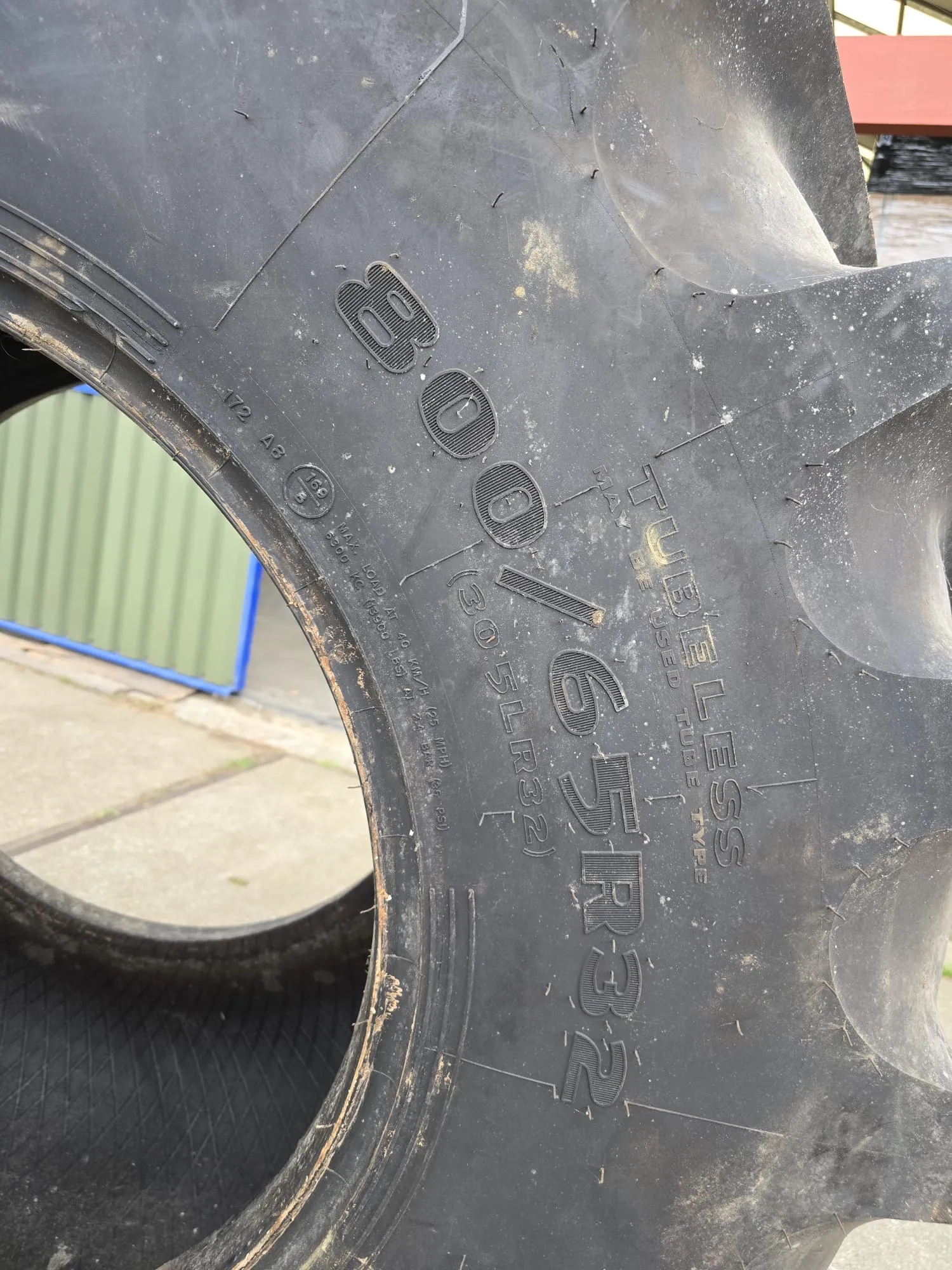 GOODYEAR 800/65R32 DT822 Banden | Te Koop