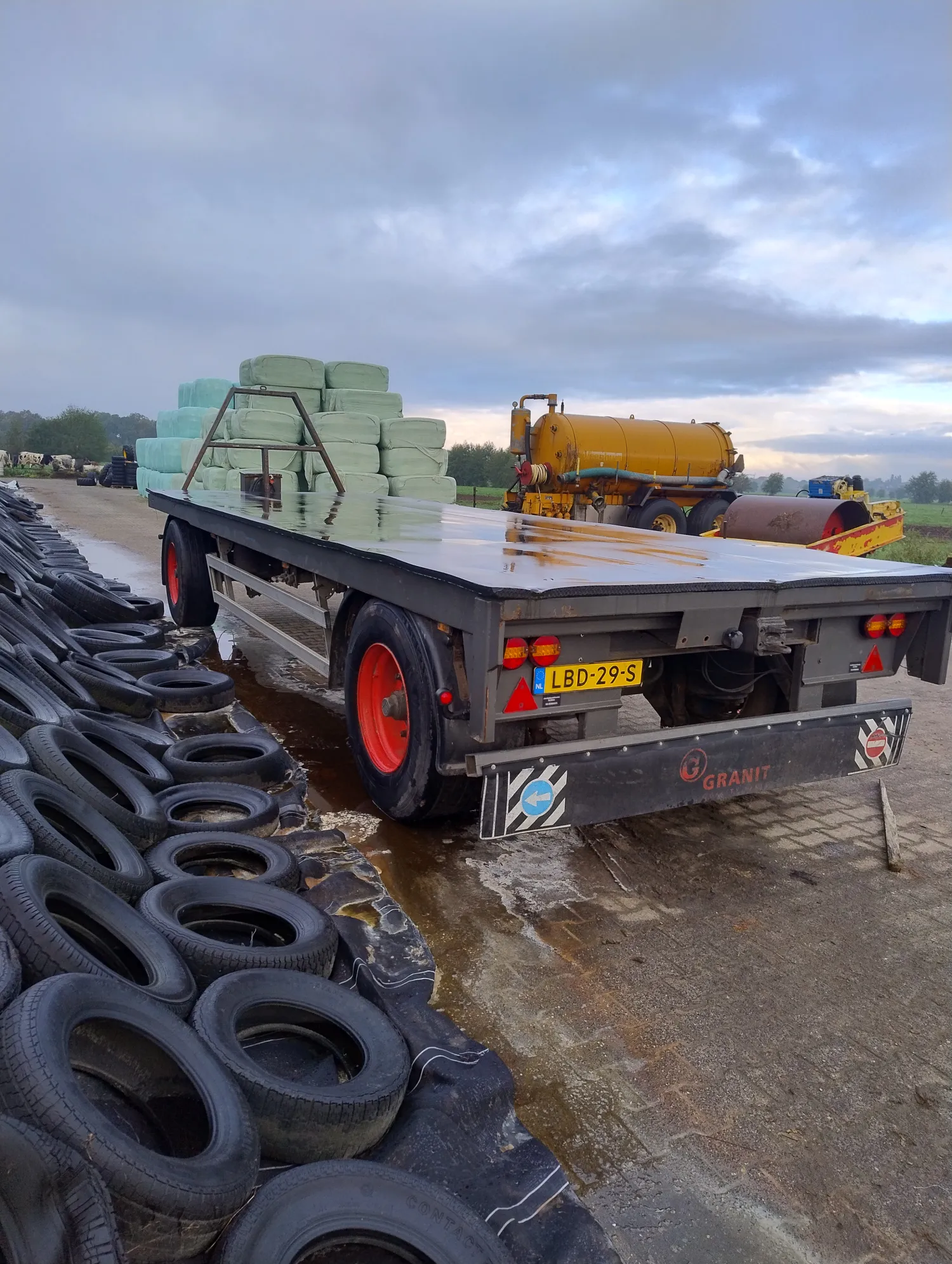 Pacton Wagen 720cm - Rubbermat, Luchtvering - Ex BTW