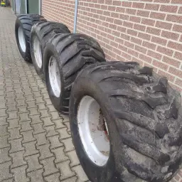 https://cdn.farmtrade.nl/media/169326/conversions/8FmWbZ-thumbnail.webp