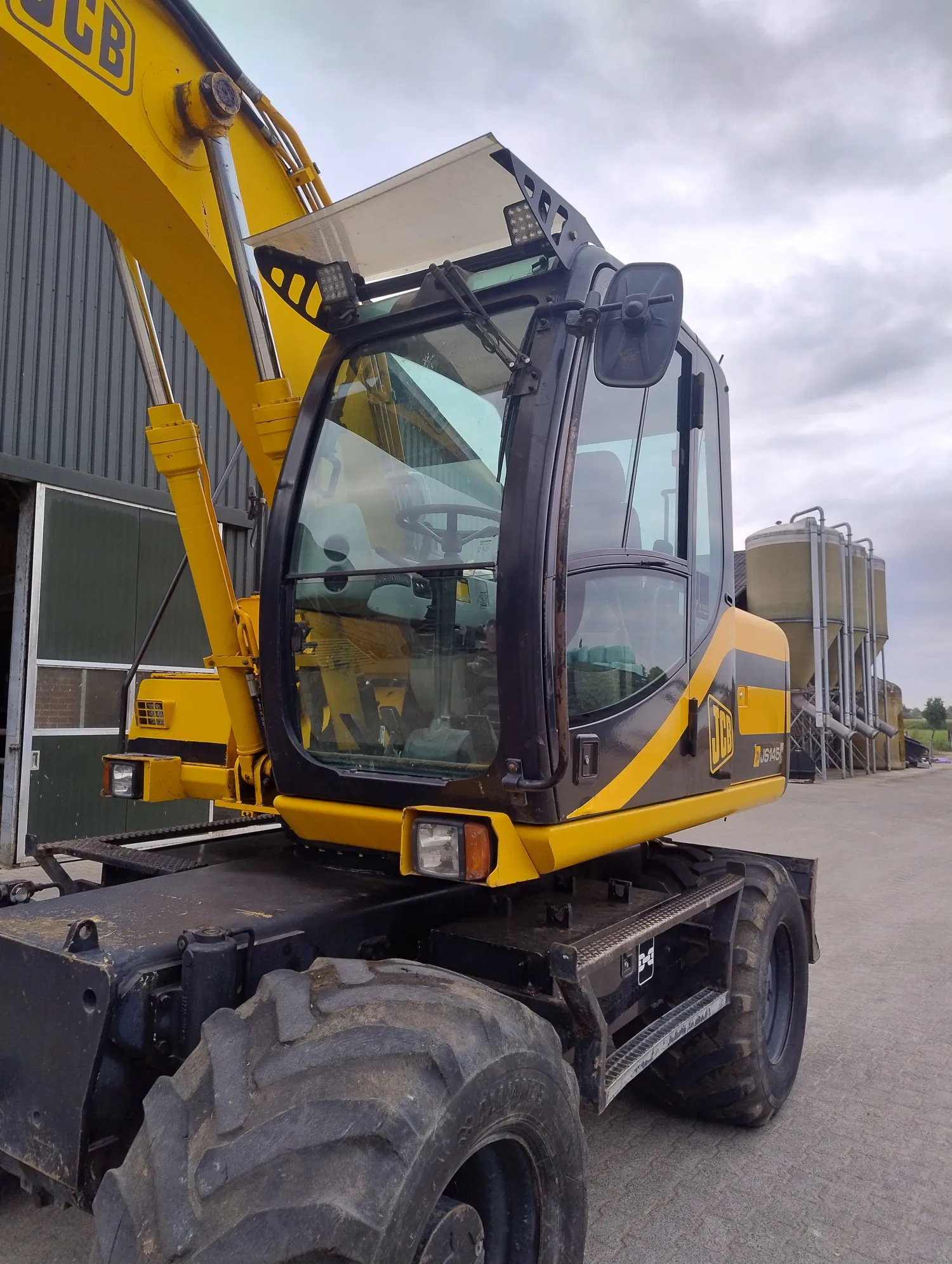 JCB JS145W Mobiele Kraan 2007 - Goede Staat
