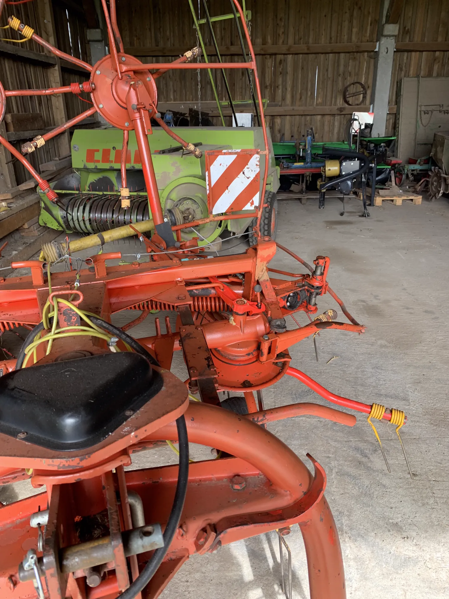 Gebruikte graslandmachines te koop - Schudder, hark, maaier