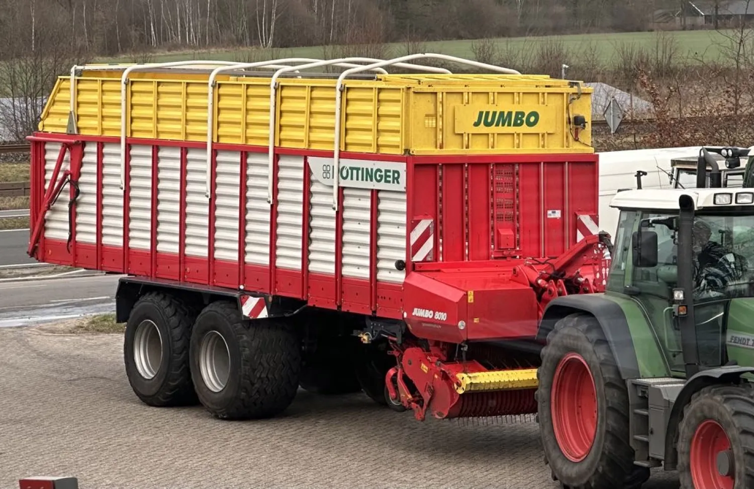 Pottinger Jumbo 8010L | XL Pick-Up & Nieuwe Messenbalk