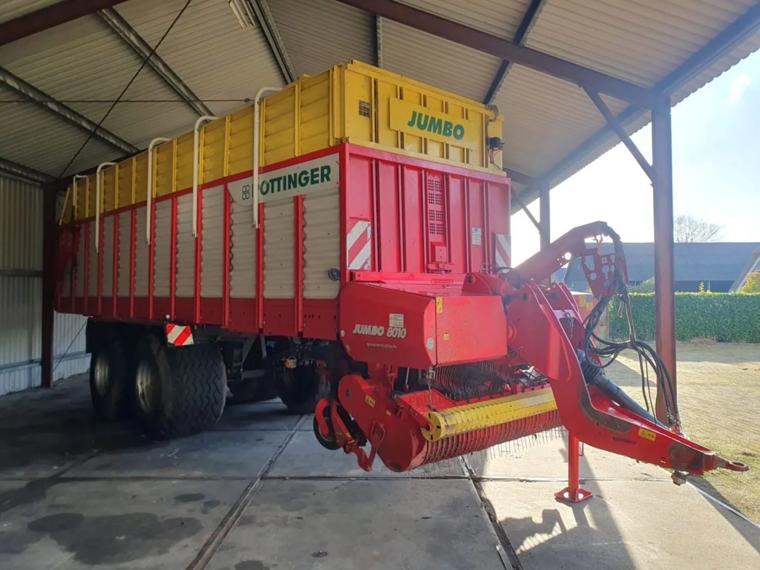 Pottinger Jumbo 8010L | XL Pick-Up & Nieuwe Messenbalk