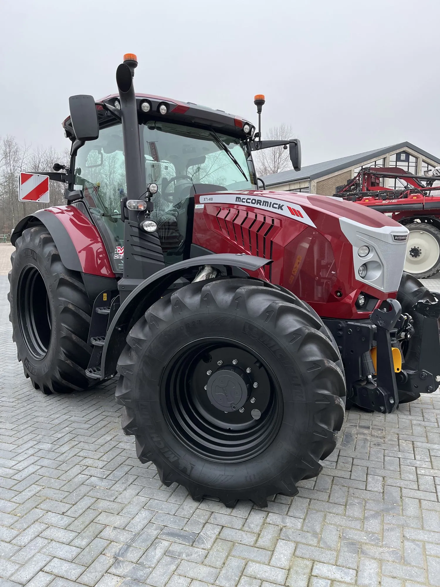 McCormick X7.418 VT-Drive Tractor | 175 PK | 2023