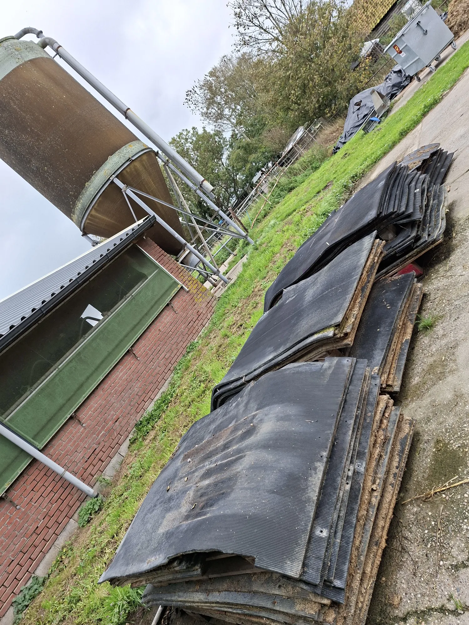 Gebruikte ligboxmatten - 90 stuks - Afmeting 175x110 cm