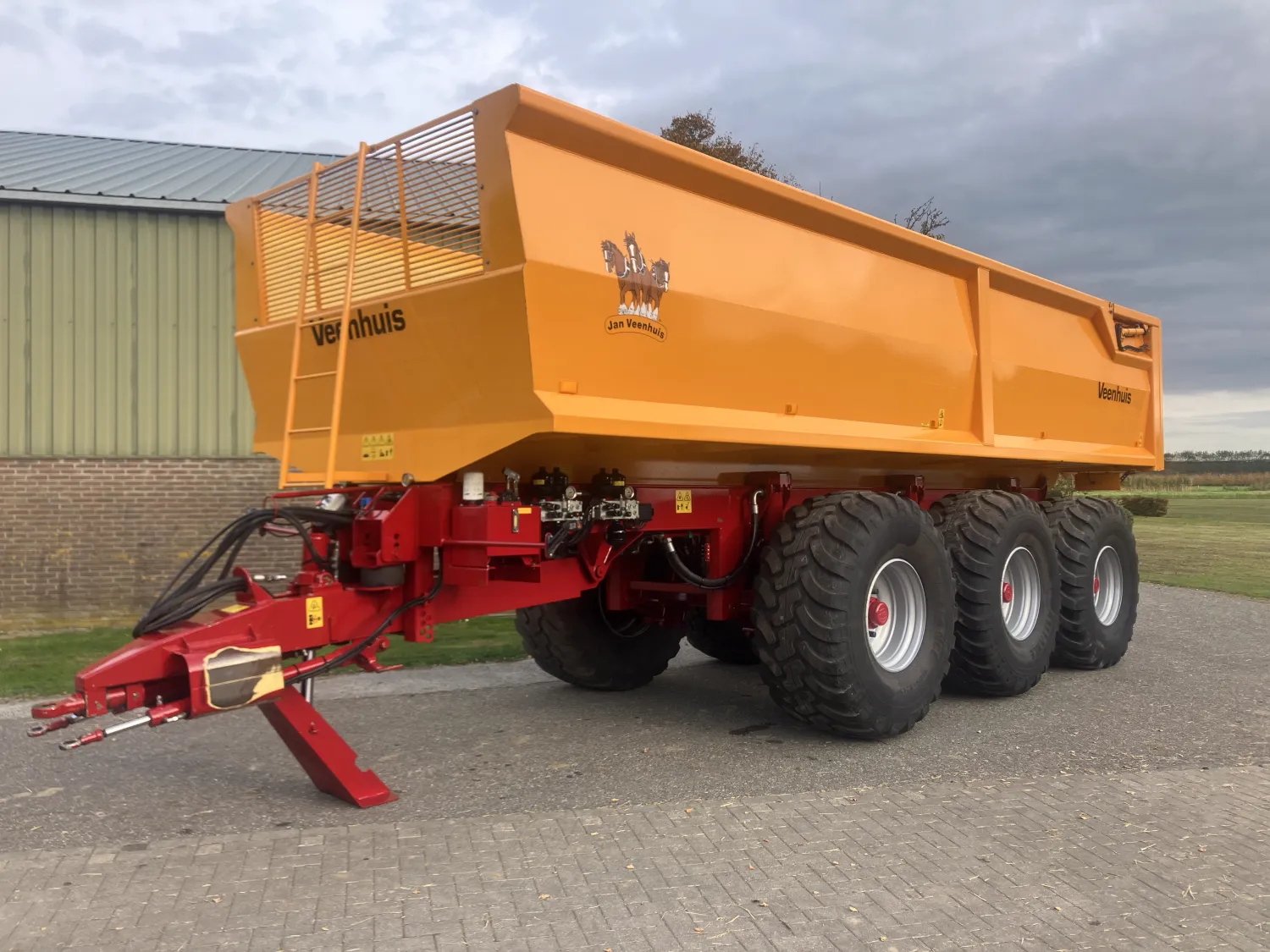 Veenhuis JVK 25000 Kieper: 3-asser, brede bak, topconditie