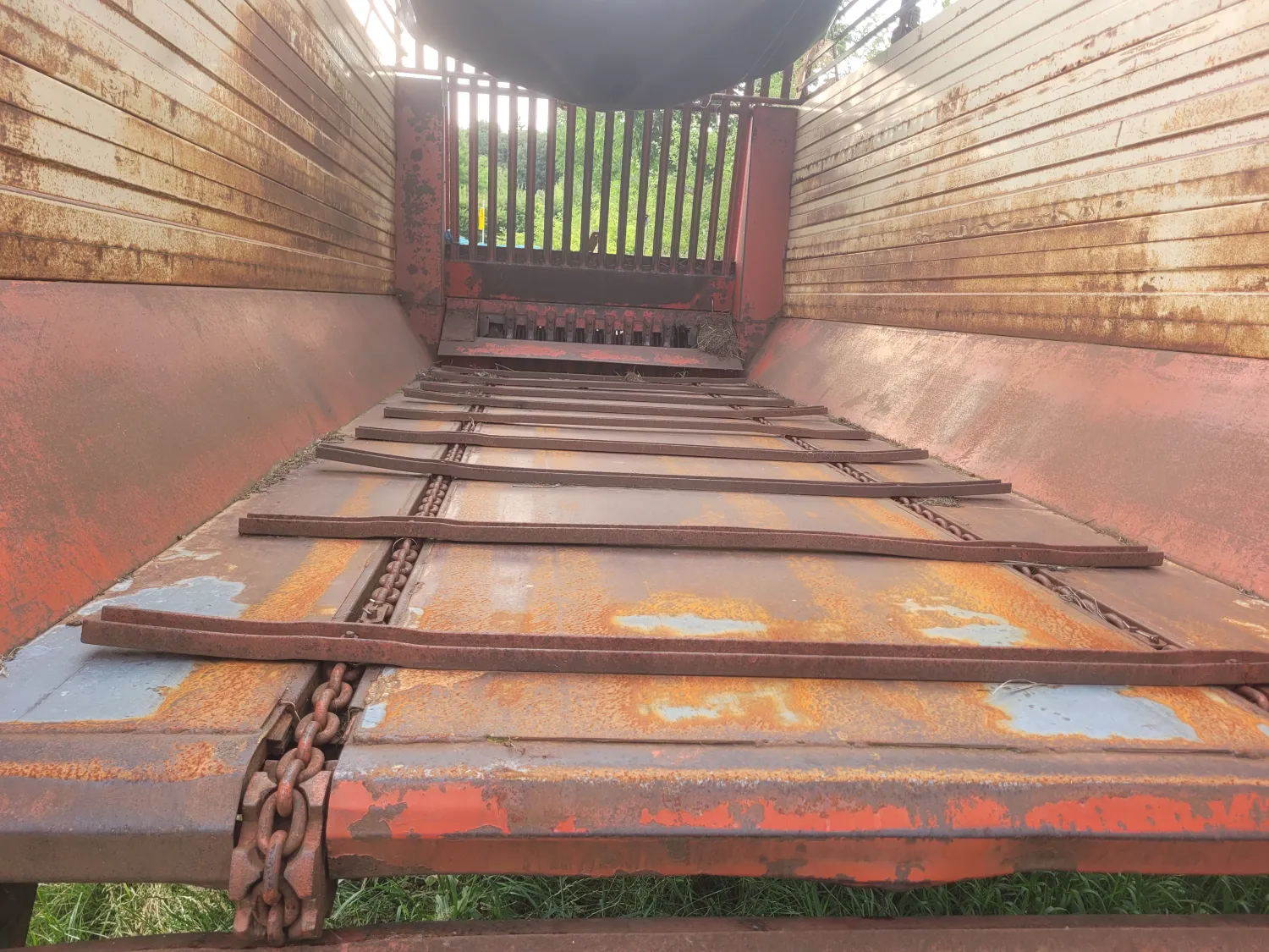 Vagón forrajero usado en venta | Buen estado