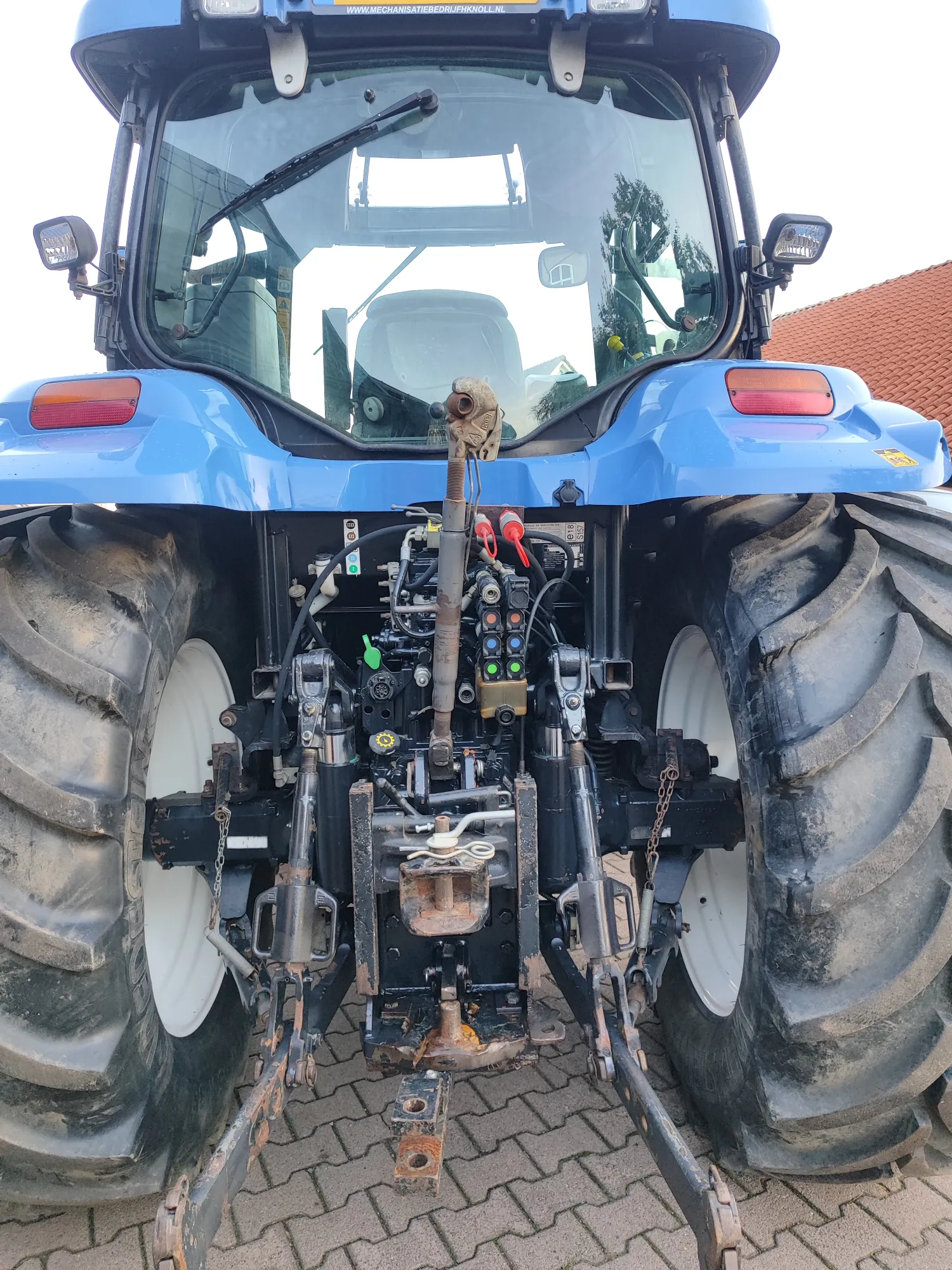 New Holland TS 110 A Tractor, 2004, 115 PK