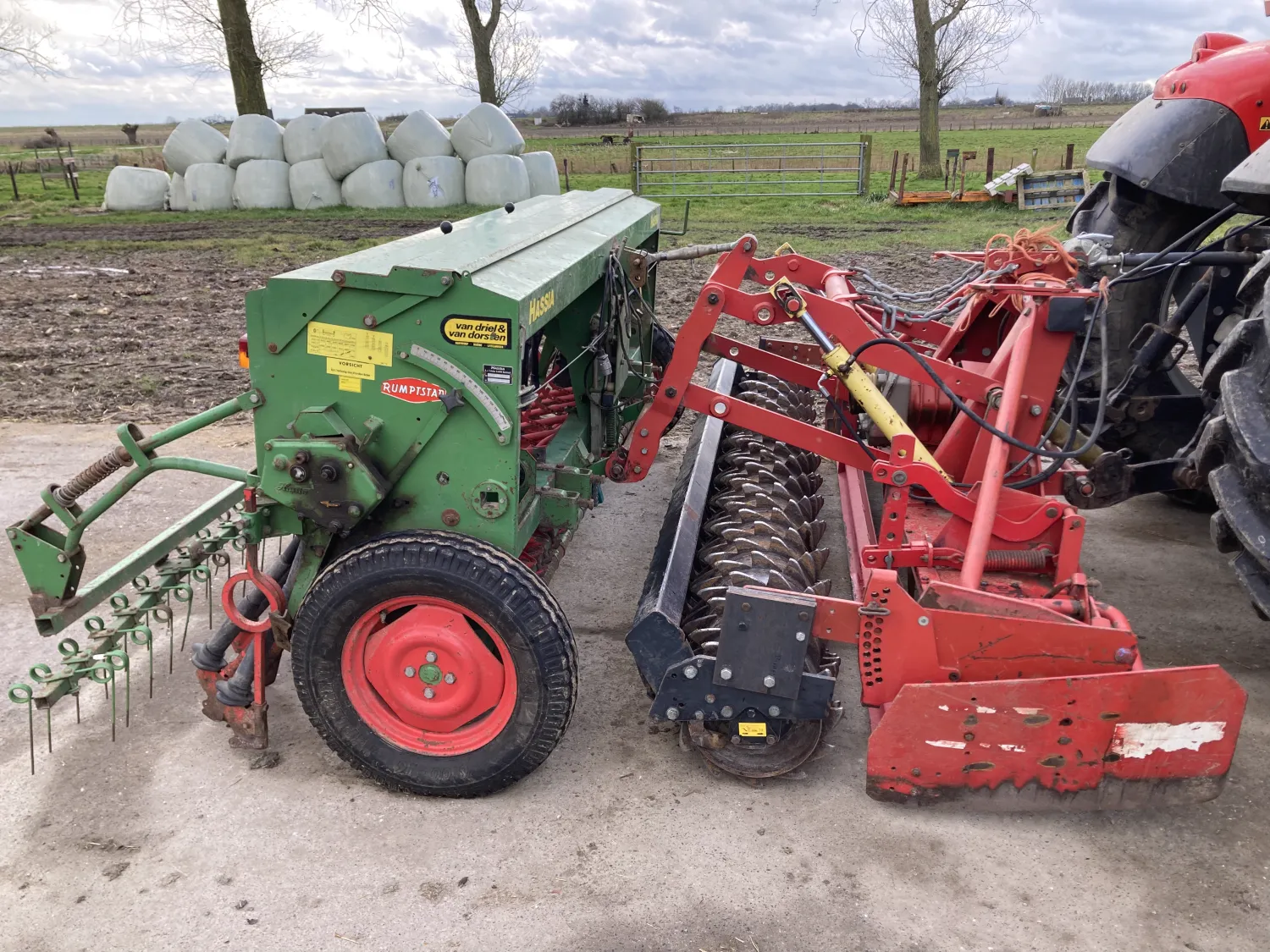 Lely Rotoreg 300-22 & Hassia DK300 Drill Combination