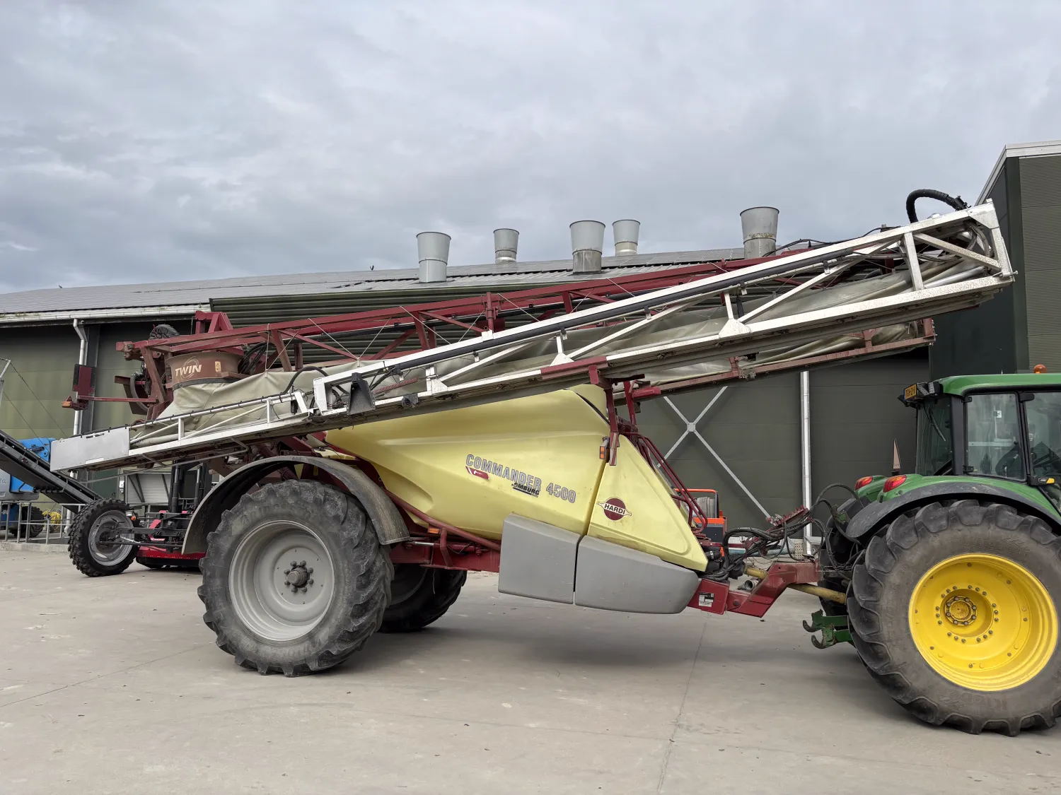 Hardi Commander Twinforce - 36 Meter Sprayer