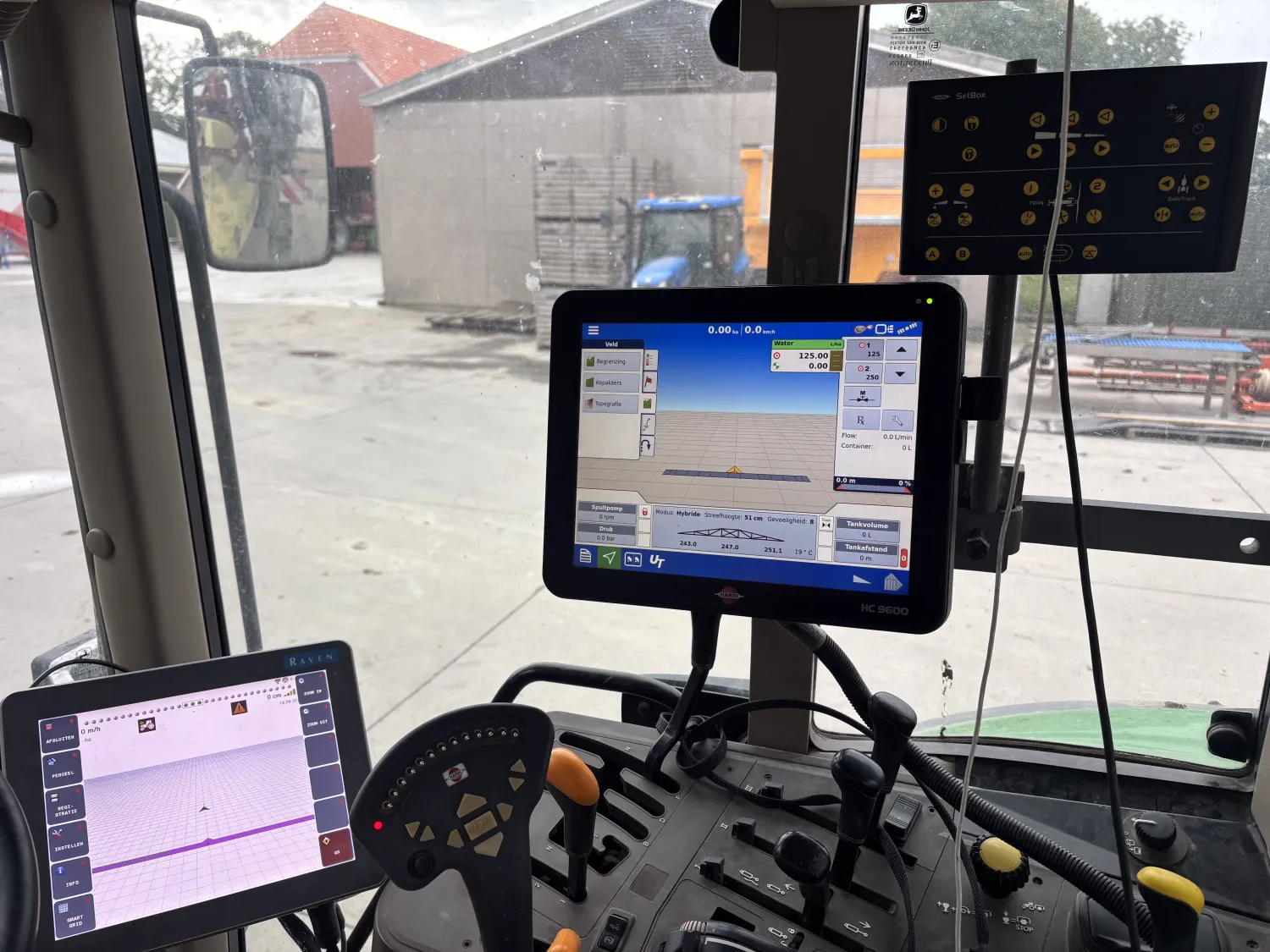 Hardi Commander Twinforce - 36 Meter Sprayer