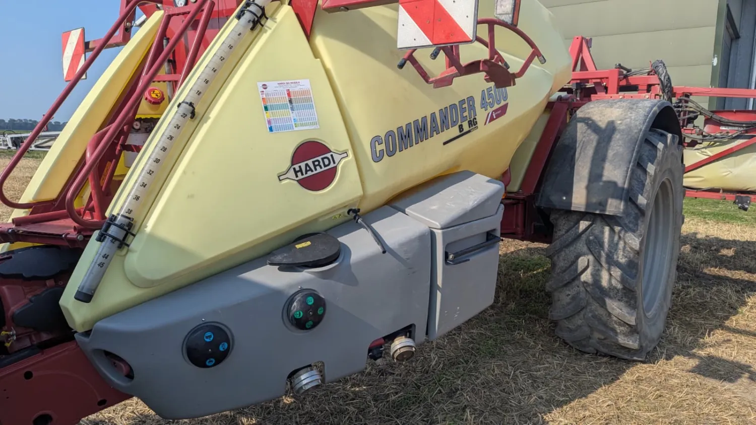 Hardi Commander Twinforce - 36 Meter Sprayer