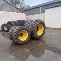 Ελαστικά Michelin MachXbib & Τροχοί John Deere - Πώληση