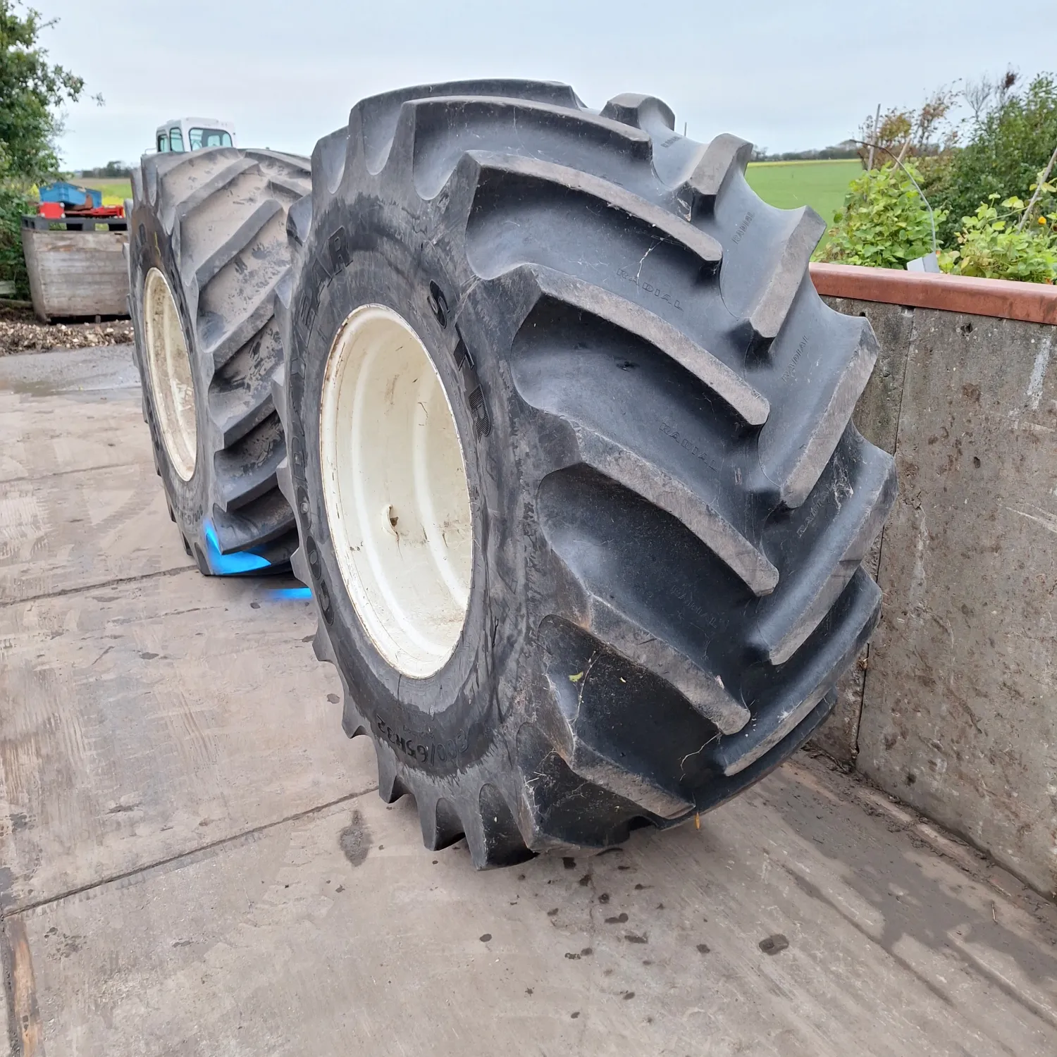 800/65R32 Μεταχειρισμένα Ελαστικά Τρακτέρ - Ευκαιρία!