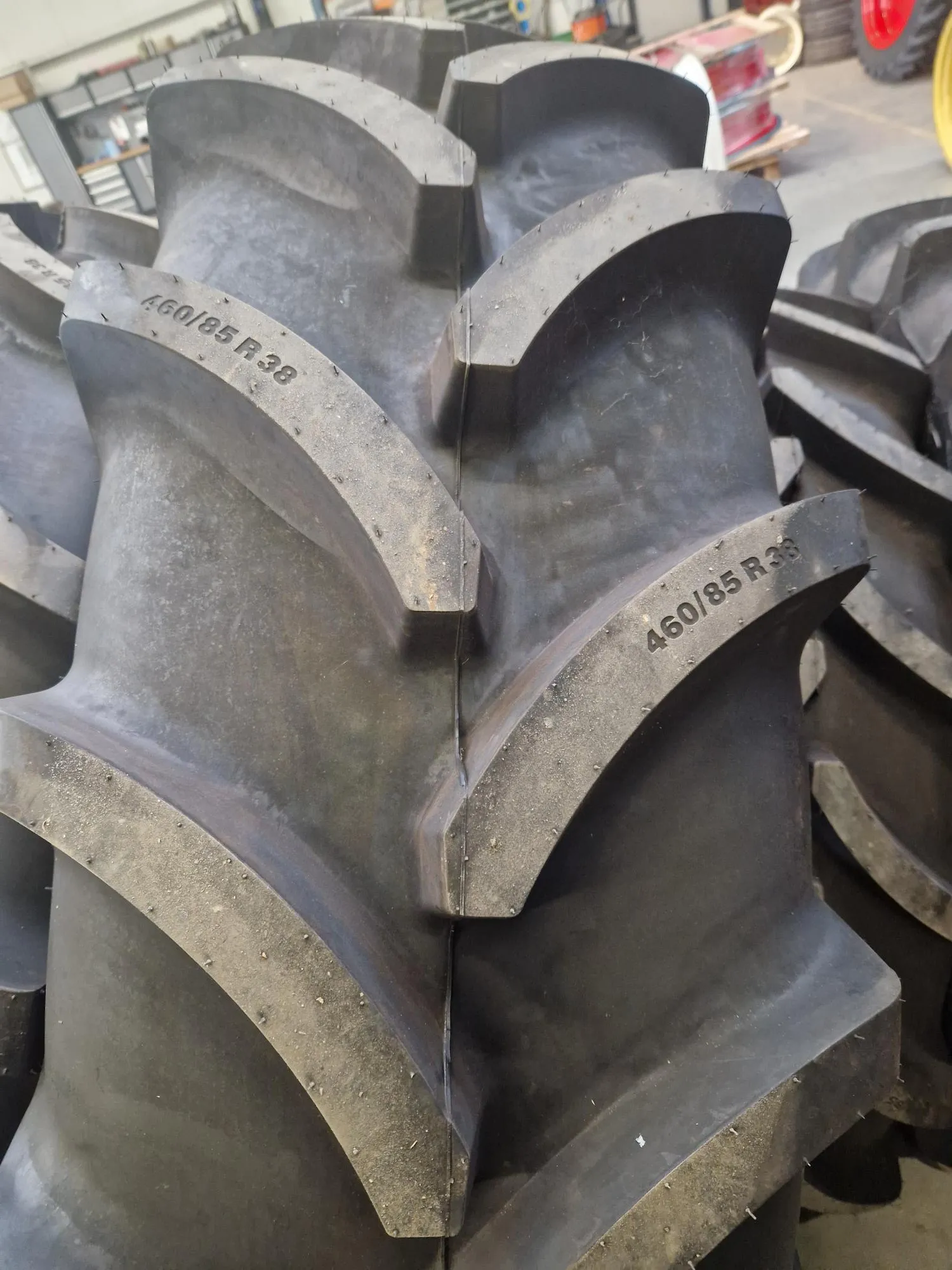 Opony Vredestein 460/85R38 Raxion85 | Nowe