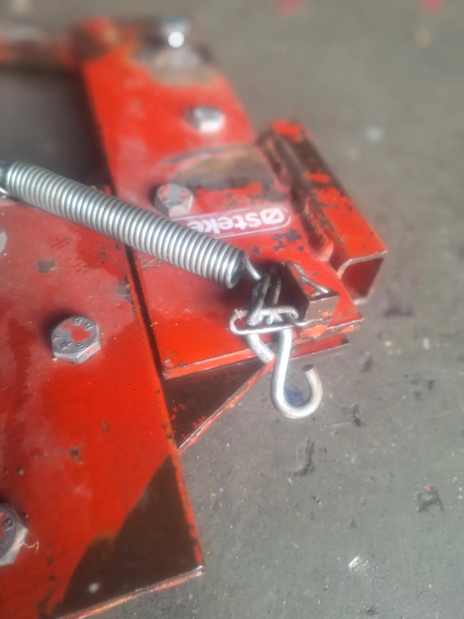 Steketee hoeing elements for sale | New tires