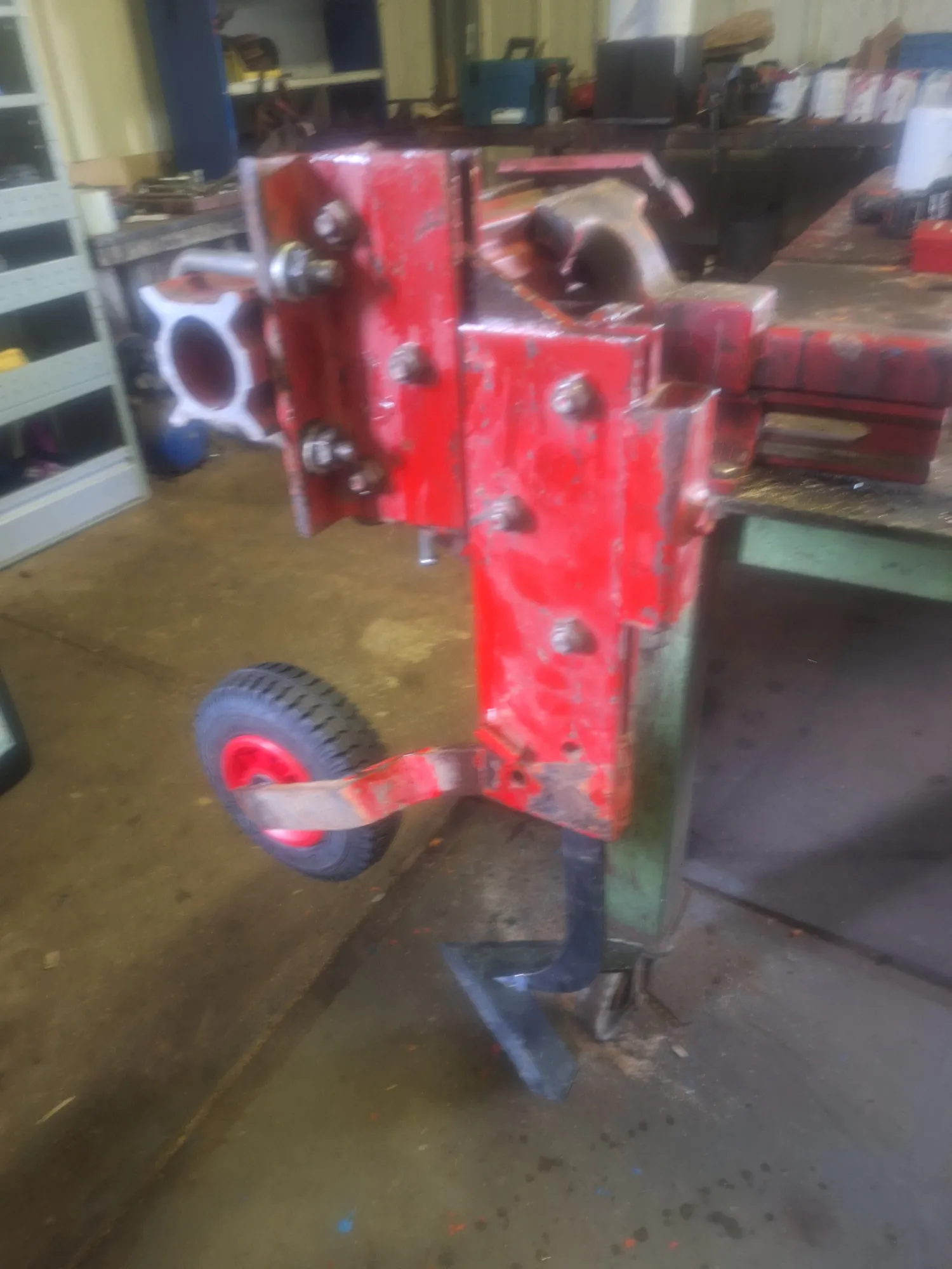 Steketee hoeing elements for sale | New tires