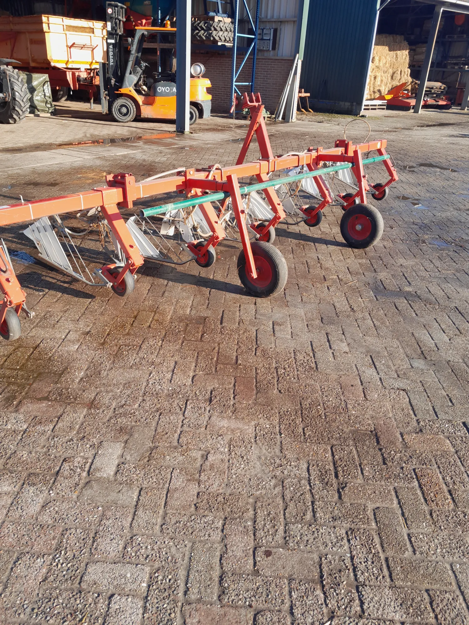 Steketee Unterblattspritze mit Fronthubwerk | Landwirtschaftliche Geräte